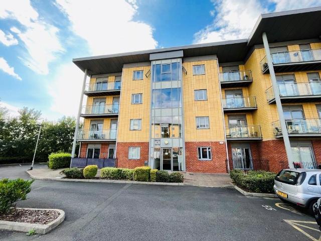 Flat for rent in Blackburn