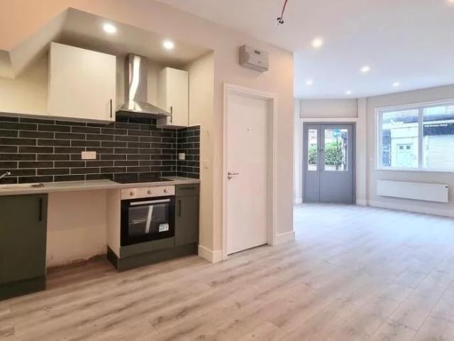 Flat for rent in London Borough of Ealing, Hanwell