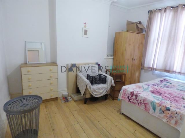 Flat for rent in Black Friars, Old Wharf