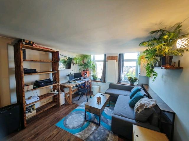 Flat for rent in Hillside, Leith