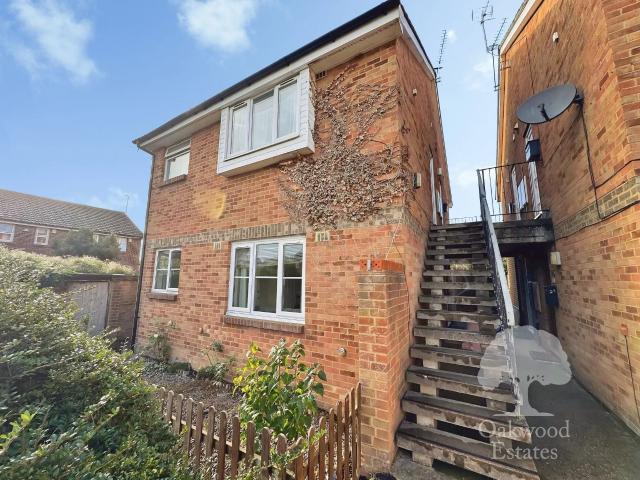 Flat for rent in Chalvey, Slough