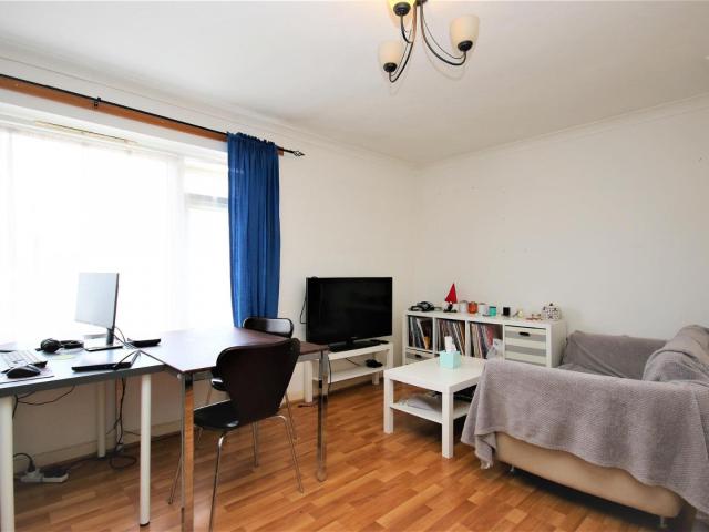 Flat for rent in Greater London