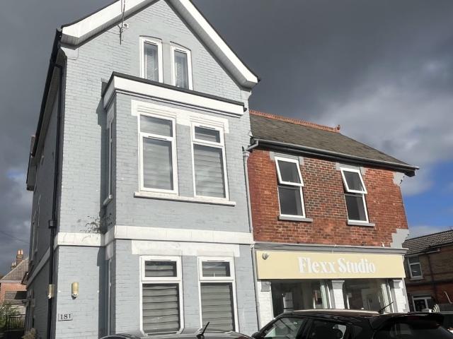 Flat for rent in Branksome, Poole