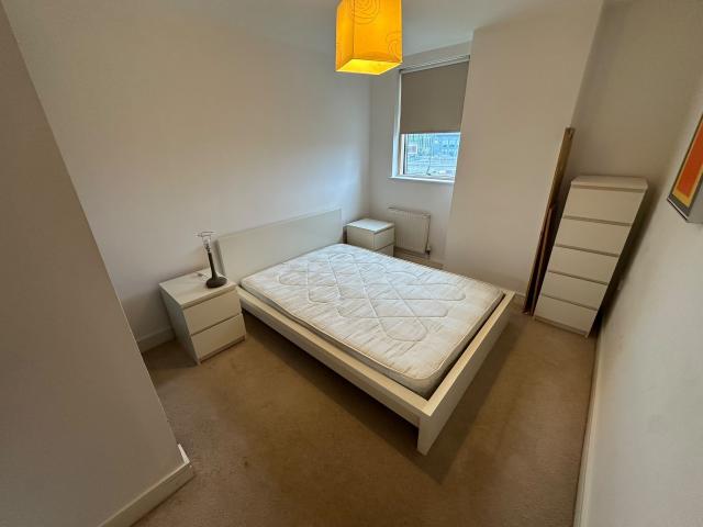 Flat for rent in Warehouse Hill, Leeds