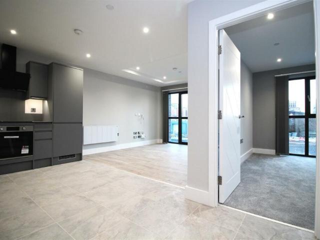 Flat for rent in Black Friars, Old Wharf