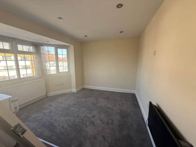 Flat for rent in Alperton, Greater London