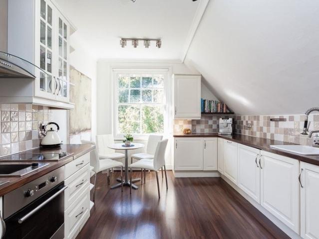 Flat for rent in St James, Sandown Park