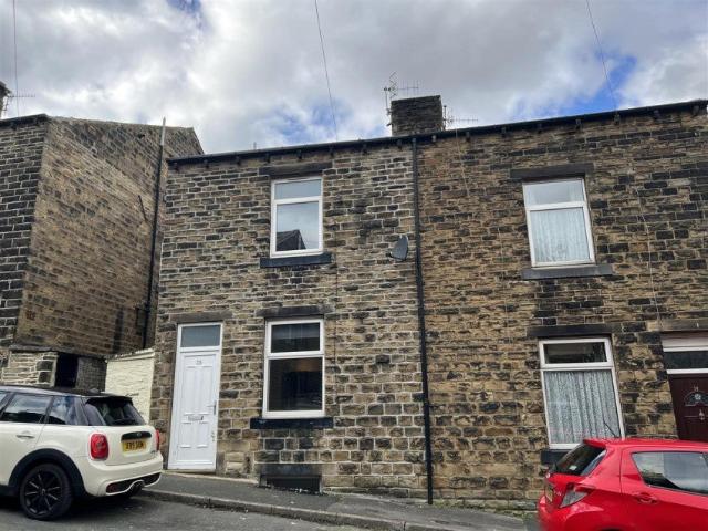 Flat for rent in Long Lee, Isle Of Man