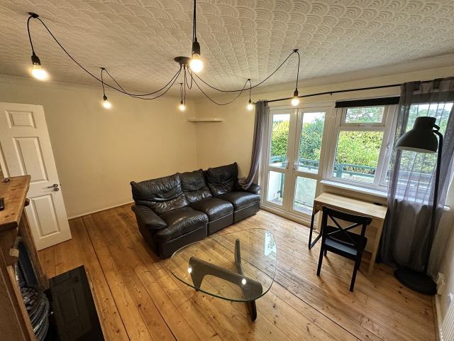 Flat for rent in Wanstead, Greater London