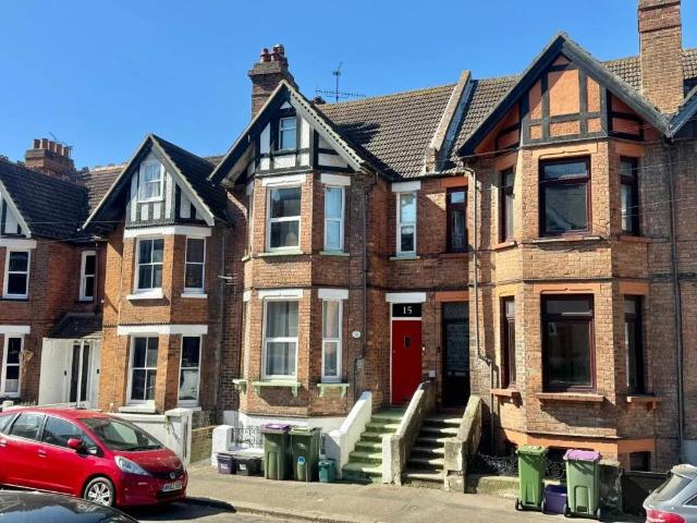 Flat for rent in Foord, Folkestone and Hythe