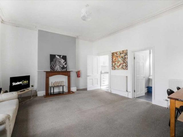 Flat for rent in Mount Wise