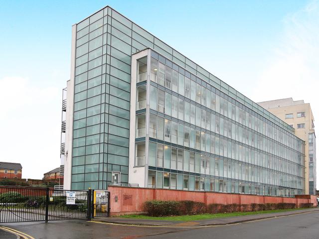 Flat for rent in Lowfield, South Yorkshire