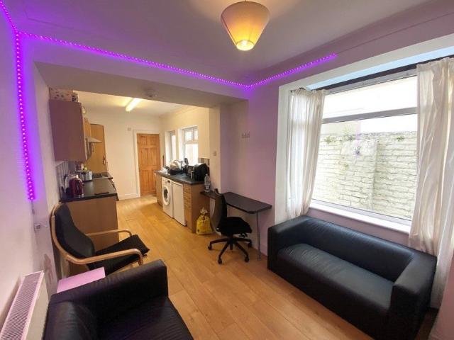 Flat for rent in Fratton, City Of Portsmouth