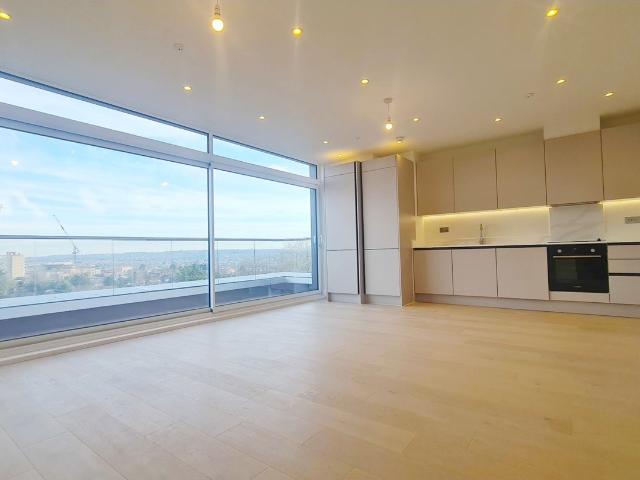 Flat for rent in Hendon, Greater London