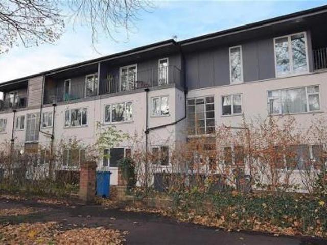 Flat for rent in Whalley Range, Manchester