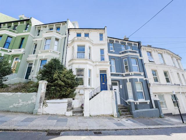 Flat for rent in Blacklands, Guestling Green