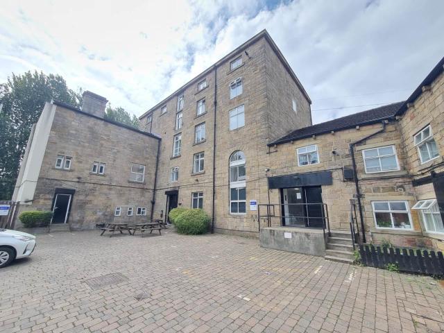 Flat for rent in Kirkstall, West Yorkshire