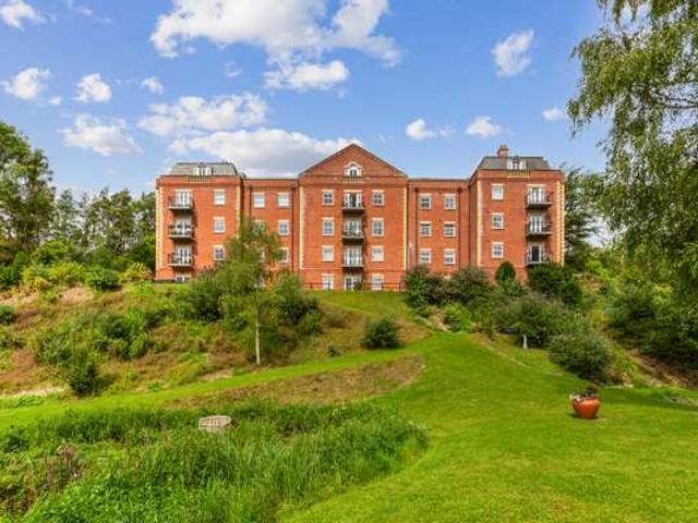 Flat for rent in Hawford, Hampshire