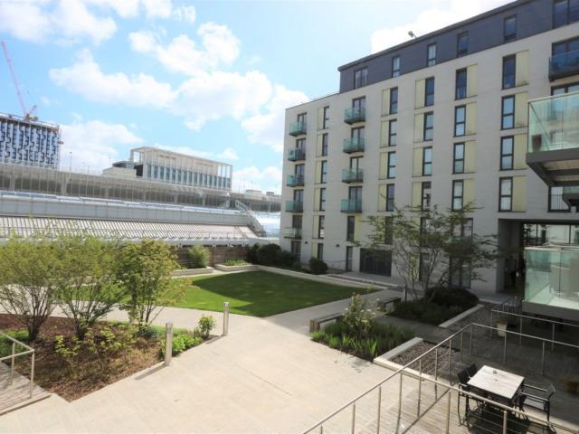 Flat for rent in Falcon Lodge, Wales