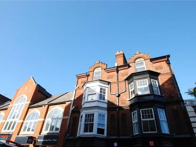 Apartment for rent in Westborough, Surrey