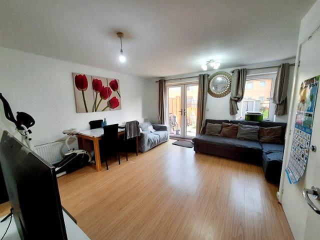 Flat for rent in Swanscombe and Greenhithe, Monks Orchard