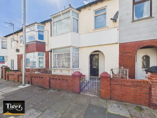 Flat for rent in Blackpool, Isle Of Man