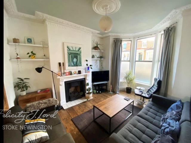 Flat for rent in Stoke Newington, Greater London