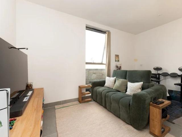 Flat for rent in Surbiton, Greater London