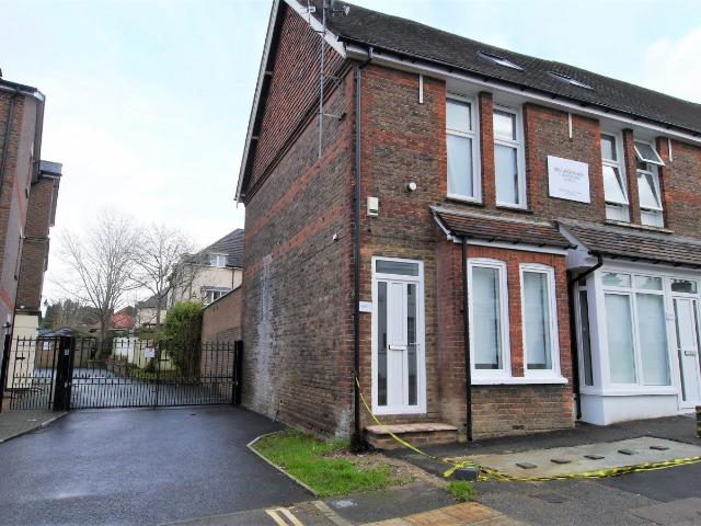 Flat for rent in New Town, Horsham
