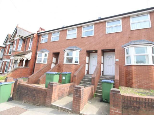 Flat for rent in Mount Pleasant, Iford