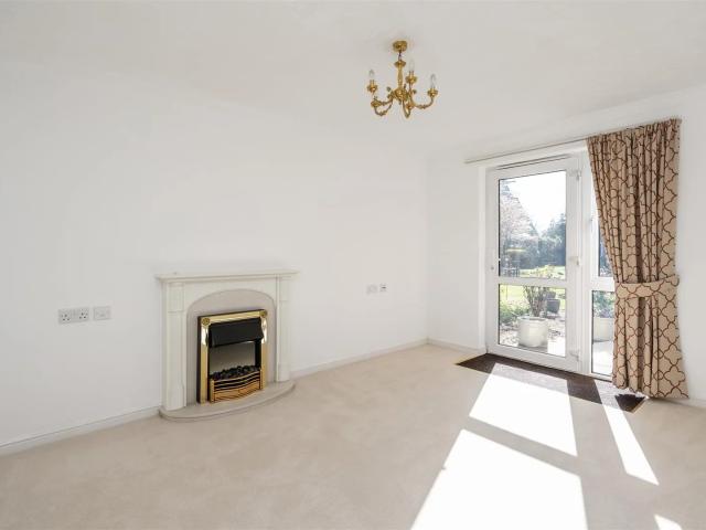 Flat for rent in Metchley, Birmingham
