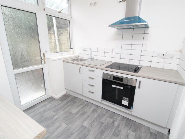 Flat for rent in Penygraig, Wales