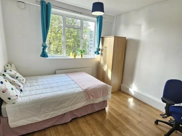 Flat for rent in London Borough of Lambeth, Greater London