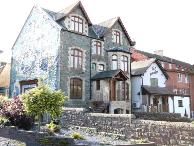 Flat for rent in Builth Wells, Wales