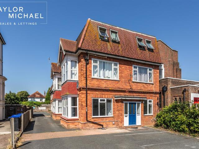 Flat for rent in Worthing, West Sussex
