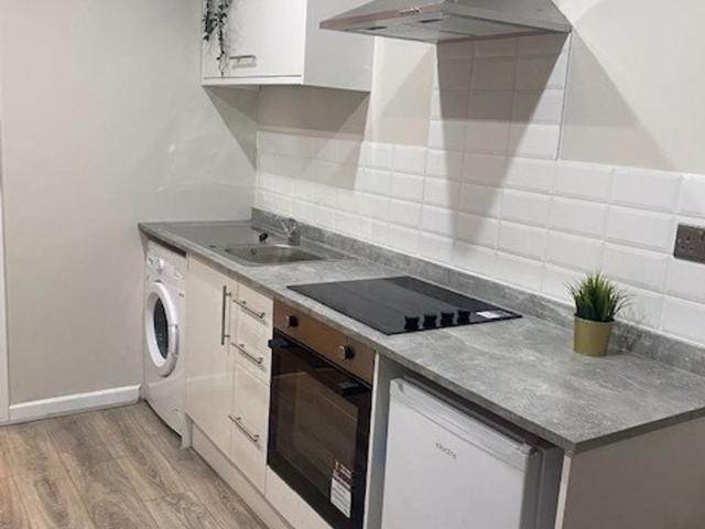 Flat for rent in Burnden, Lee Bank