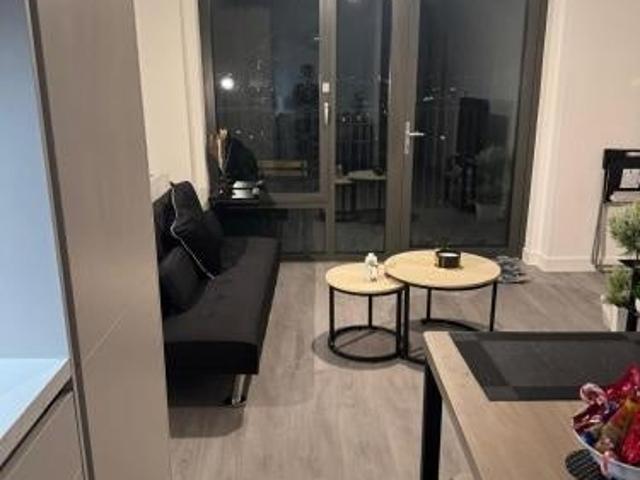 Flat for rent in London Borough of Brent, Greater London