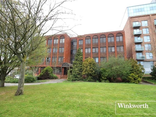 Flat for rent in Elstree and Borehamwood, Borehamwood