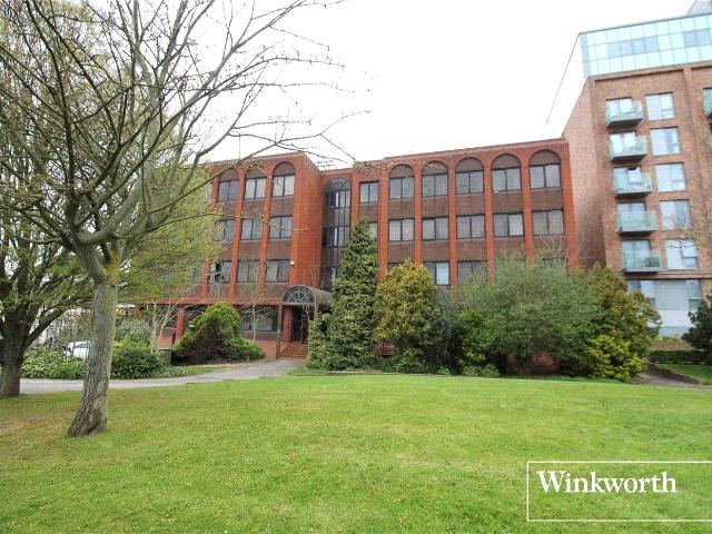 Flat for rent in Elstree and Borehamwood, Borehamwood