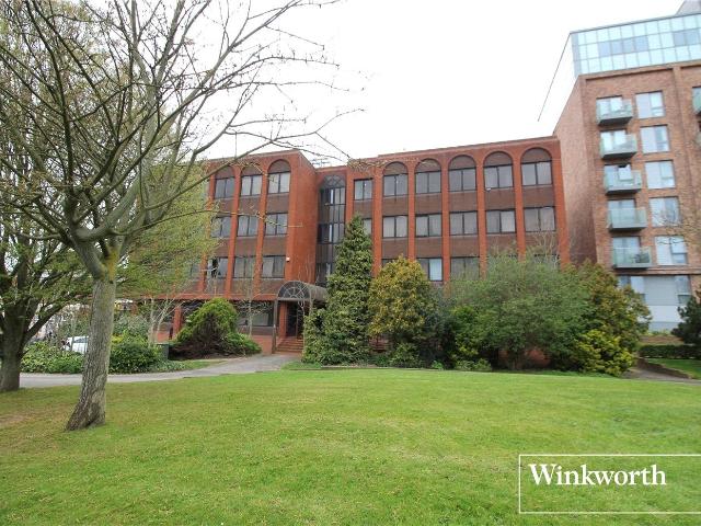 Flat for rent in Elstree and Borehamwood, Borehamwood