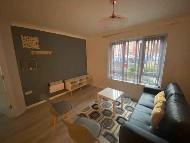 Flat for rent in Hyson Green, Haddon