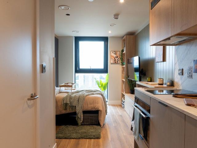 Flat for rent in Dollis Hill, Greater London