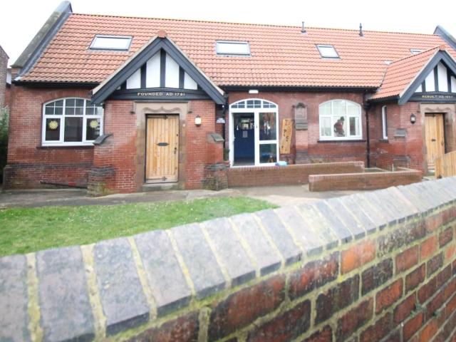 Flat for rent in Clifton, South Yorkshire