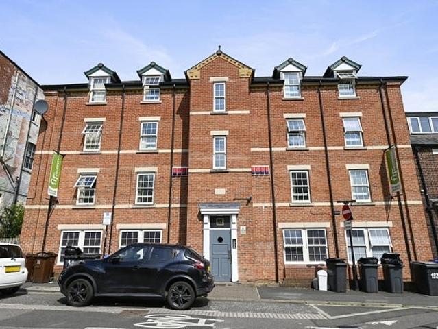 Flat for rent in Saint George's, South Yorkshire