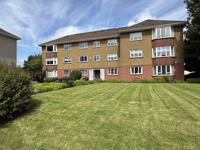 Flat for rent in Mearns, Scotland