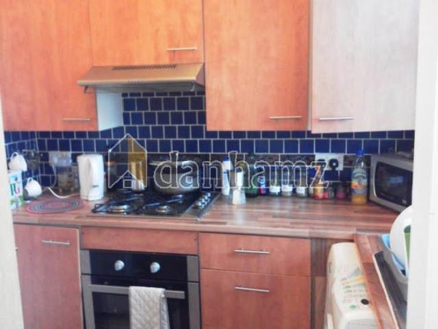 Flat for rent in Hyde Park, West Yorkshire