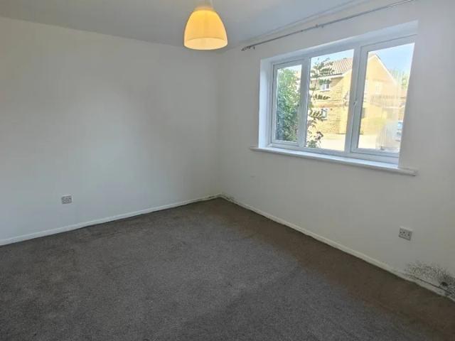 Flat for rent in Leyton, Greater London