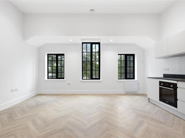 Flat for rent in Brunswick Park, Greater London