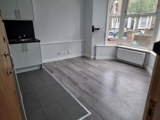Flat for rent in London Borough of Islington, Greater London