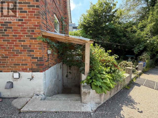 Apartment for rent in Woburn, Ontario